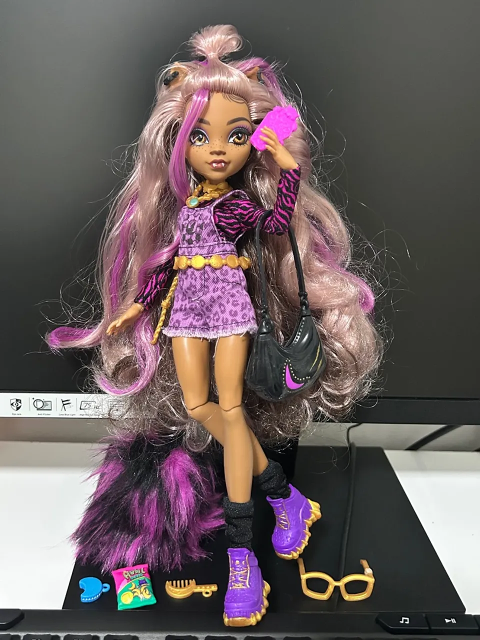 Monster high g3 clawdeen básica completa