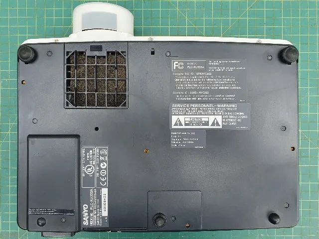 Projetor Sanyo 3.500 LÚMENS PLC-XU35355A POUCO USADO R$699,00   - Foto 3