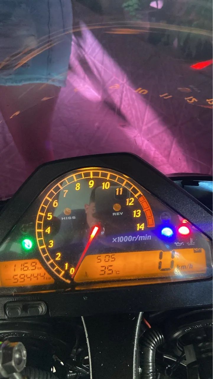 Vende-se CBR 1000rr  - Foto 3