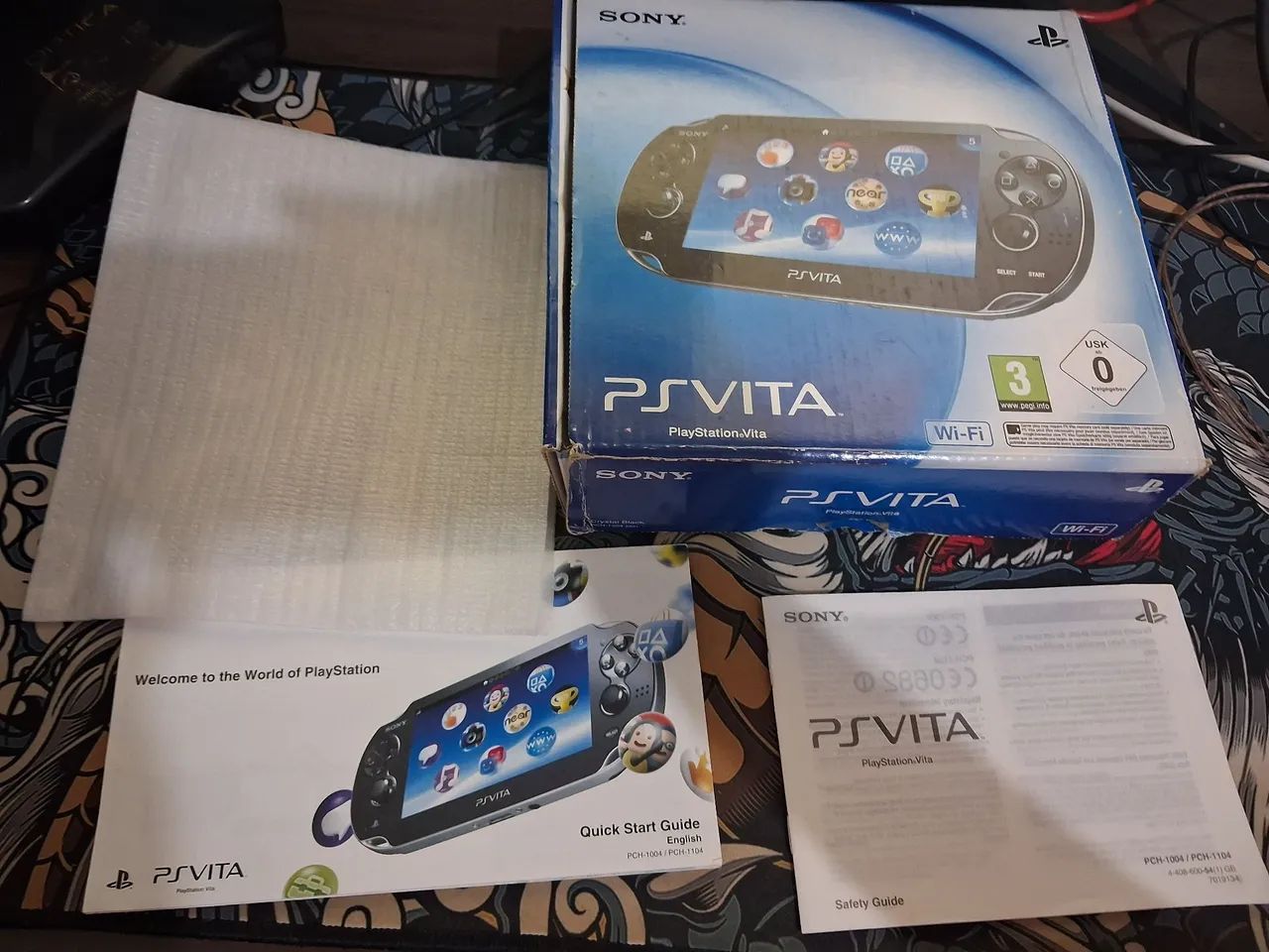 Caixa ps vita com manual - Consoles de Vídeo Game - Esplanada