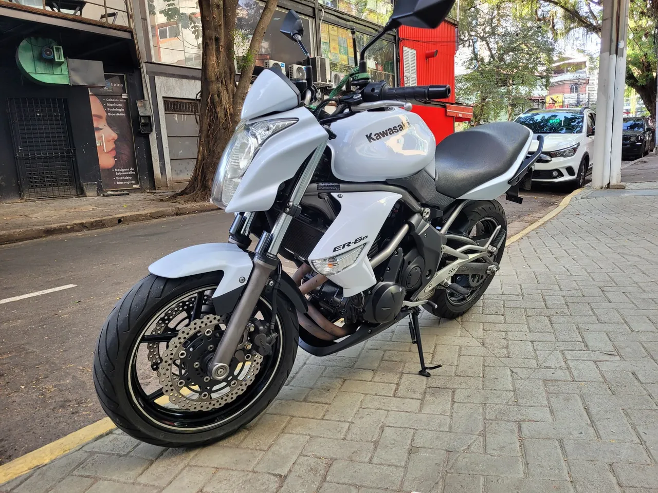 motos-kawasaki-er-6n-no-brasil