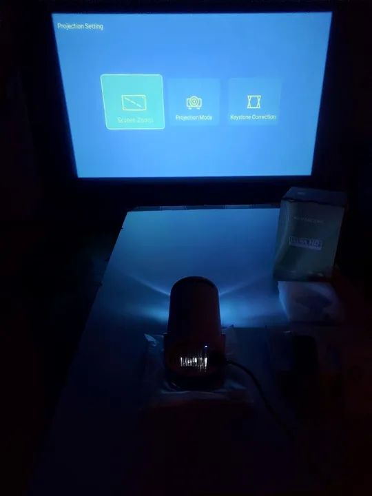Projetor Portátil Android HDMI Smart Cinema Hy300 Similar Led 4k + Controle + Pilhas - Foto 6