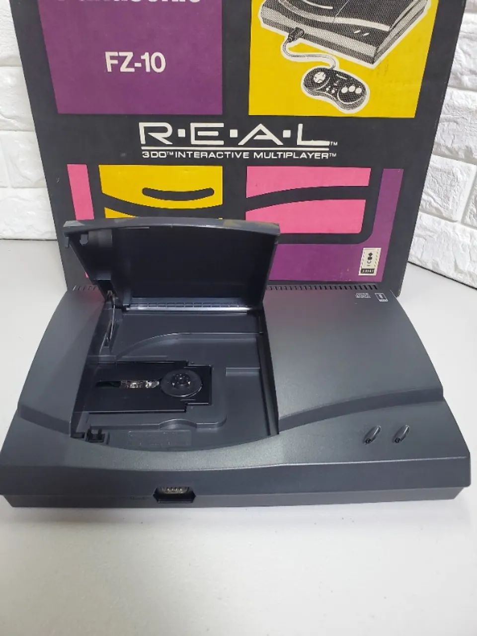 Panasonic パナソニック 3DO REAL FZ-10 Amazon | REAL2廉価版3DO(FZ-10)本体 【3DO】 | 本体・周辺機器