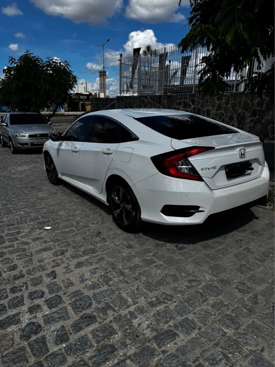 Honda Civic EXL 2017 branco ? Completo, automático, impecável!