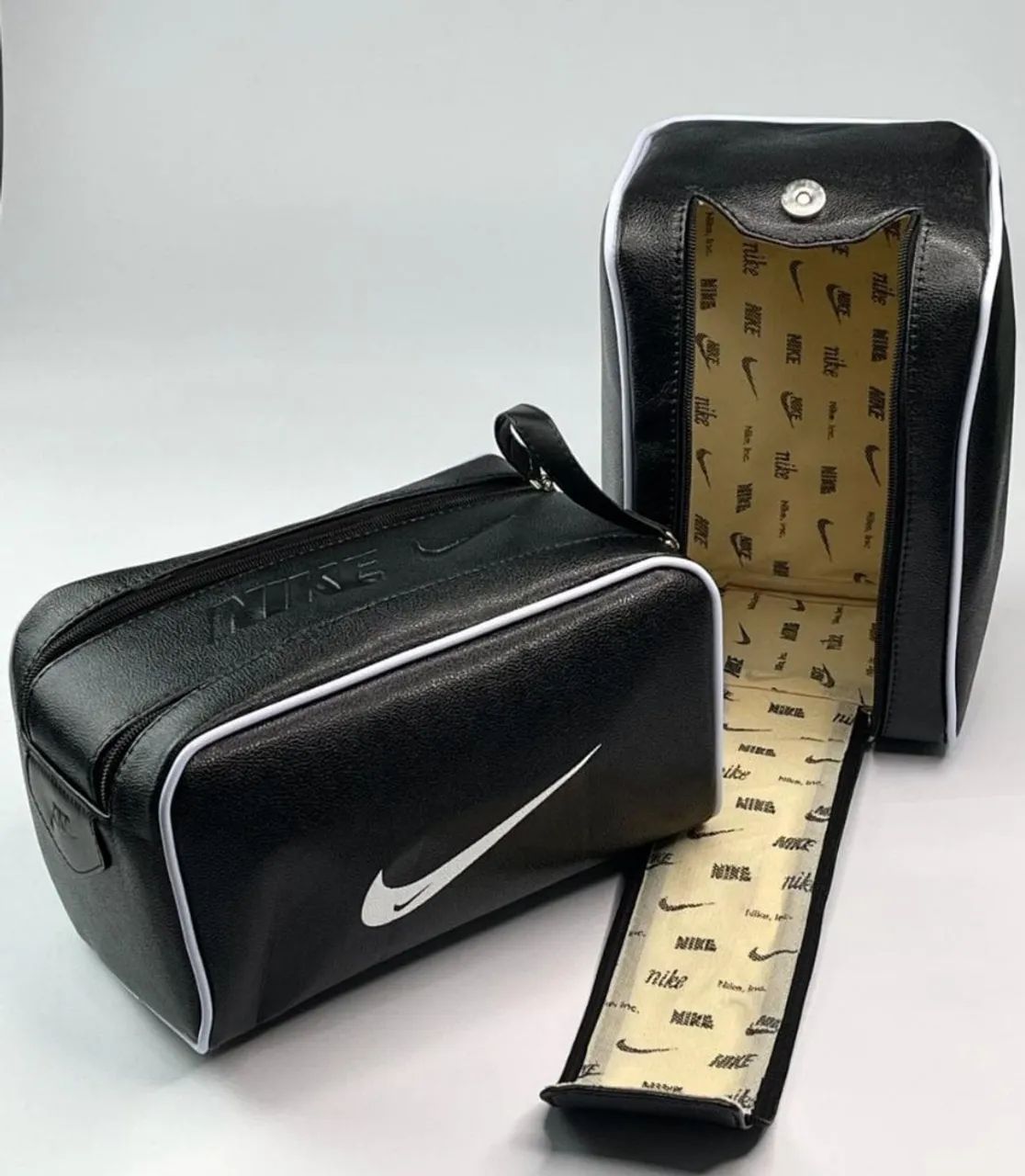 Necessaire Louis Vuitton - Elegância e Sofisticação