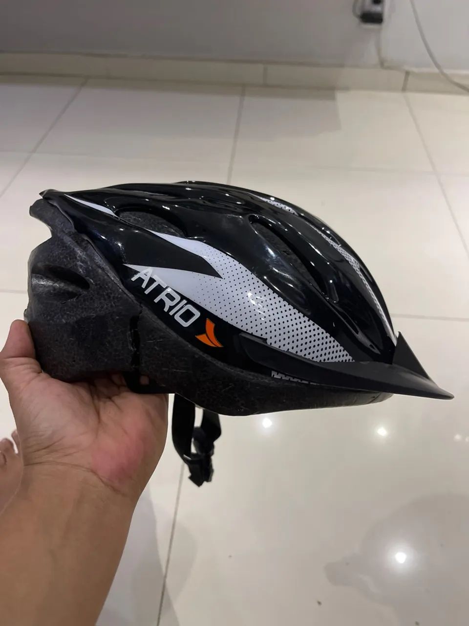 Capacete Atrio MTB 2.0 Preto e Branco  - Foto 3