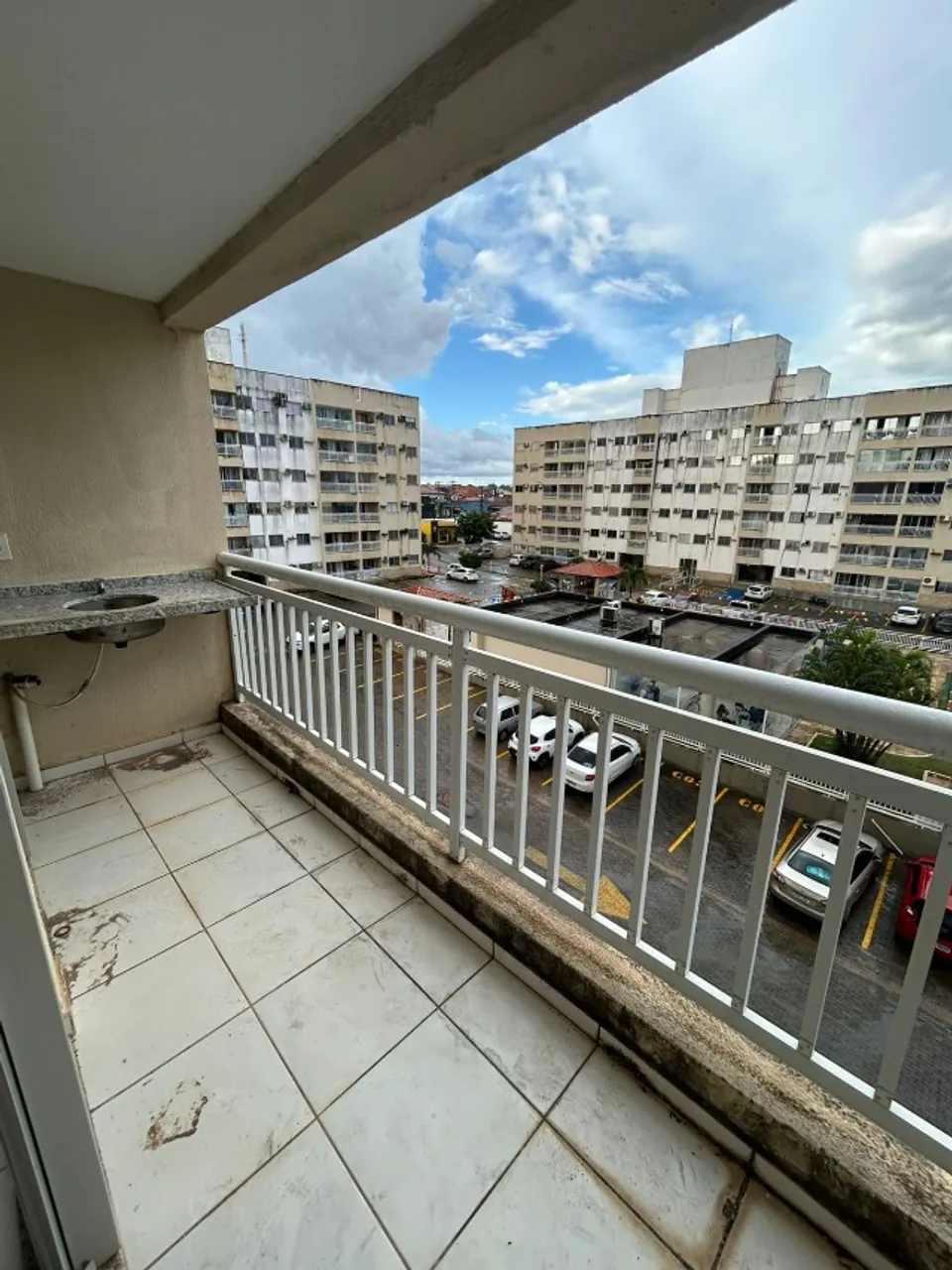 Venda -CONDOMÍNIO MARAVILE - 3o andar ( torre c/ elevador )