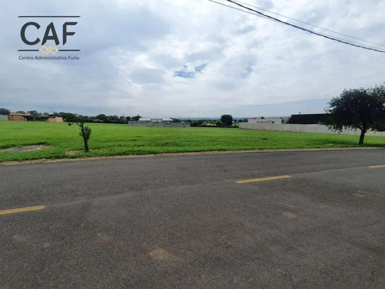 Terreno à venda, 1043 m² por R$ 450.000,00 - Condomínio Residencial Plazza Ville - Jaguari - Foto 3