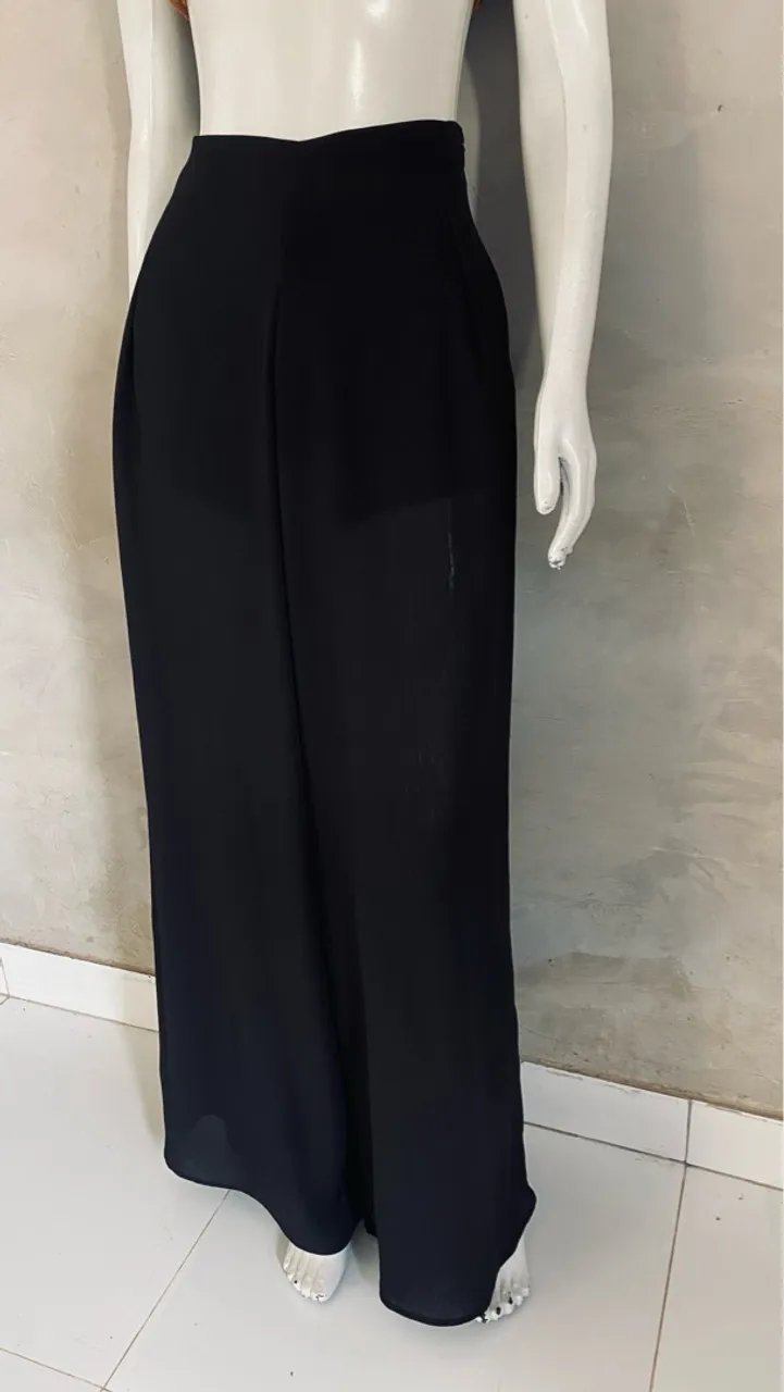 Calça pantalona tamanho 36/38 NOVA