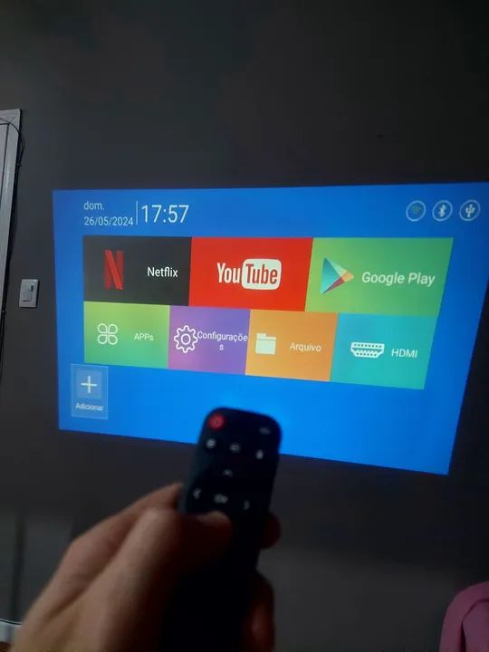 Projetor Portátil Android HDMI Smart Cinema Hy300 Similar Led 4k + Controle + Pilhas - Foto 4