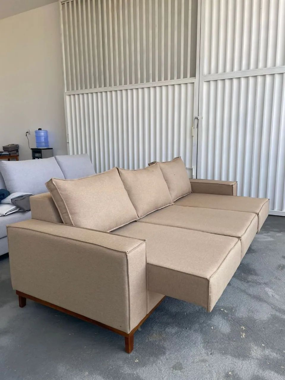Sofá Modular Bege com Chaise - Conforto e Design - Foto 3