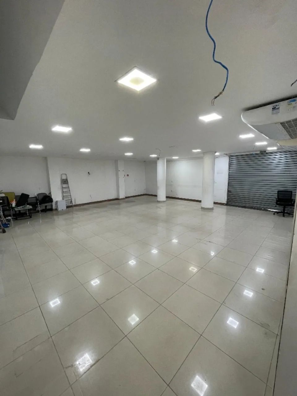 Alugo Imóvel Comercial - Praia do Canto - Aprox. 900m com 3 Pavimentos - Foto 2
