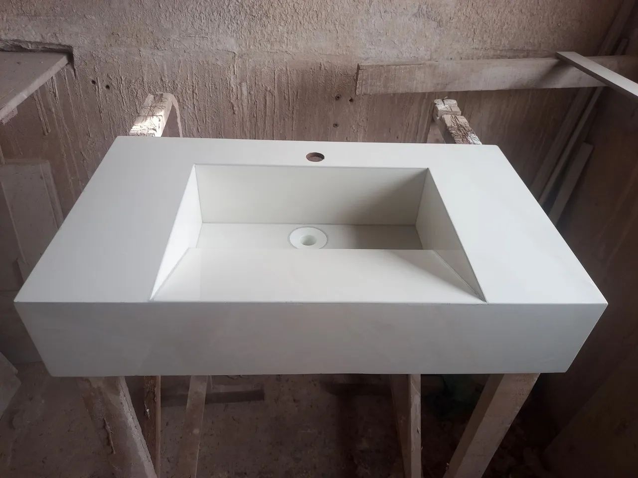 Pia de Porcelanato !!! Vende-se