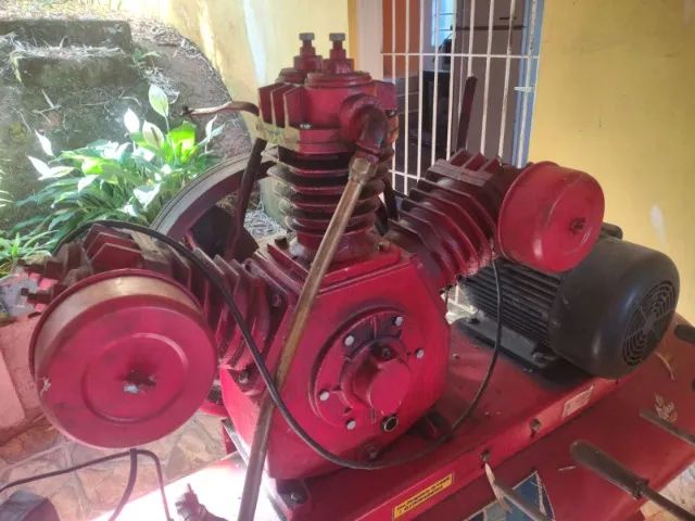 Compressor de ar trifasico