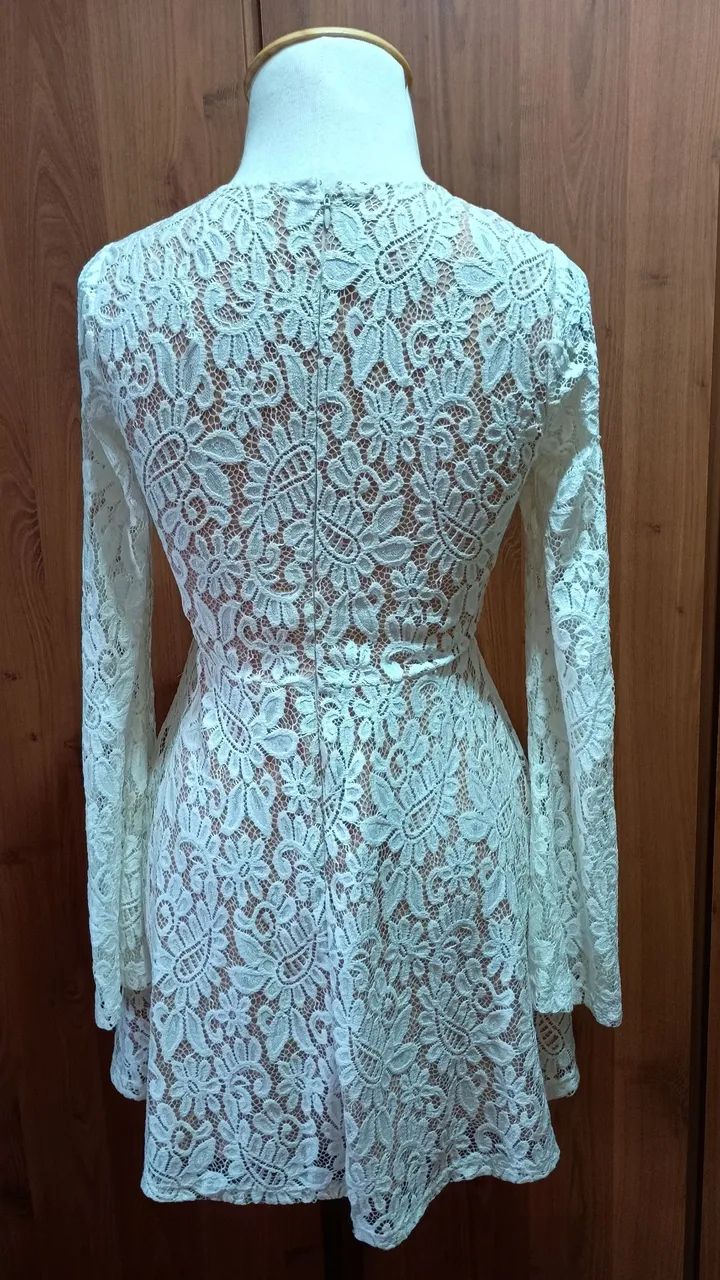 Vestido rendado off White curto Forever 21 - Foto 5