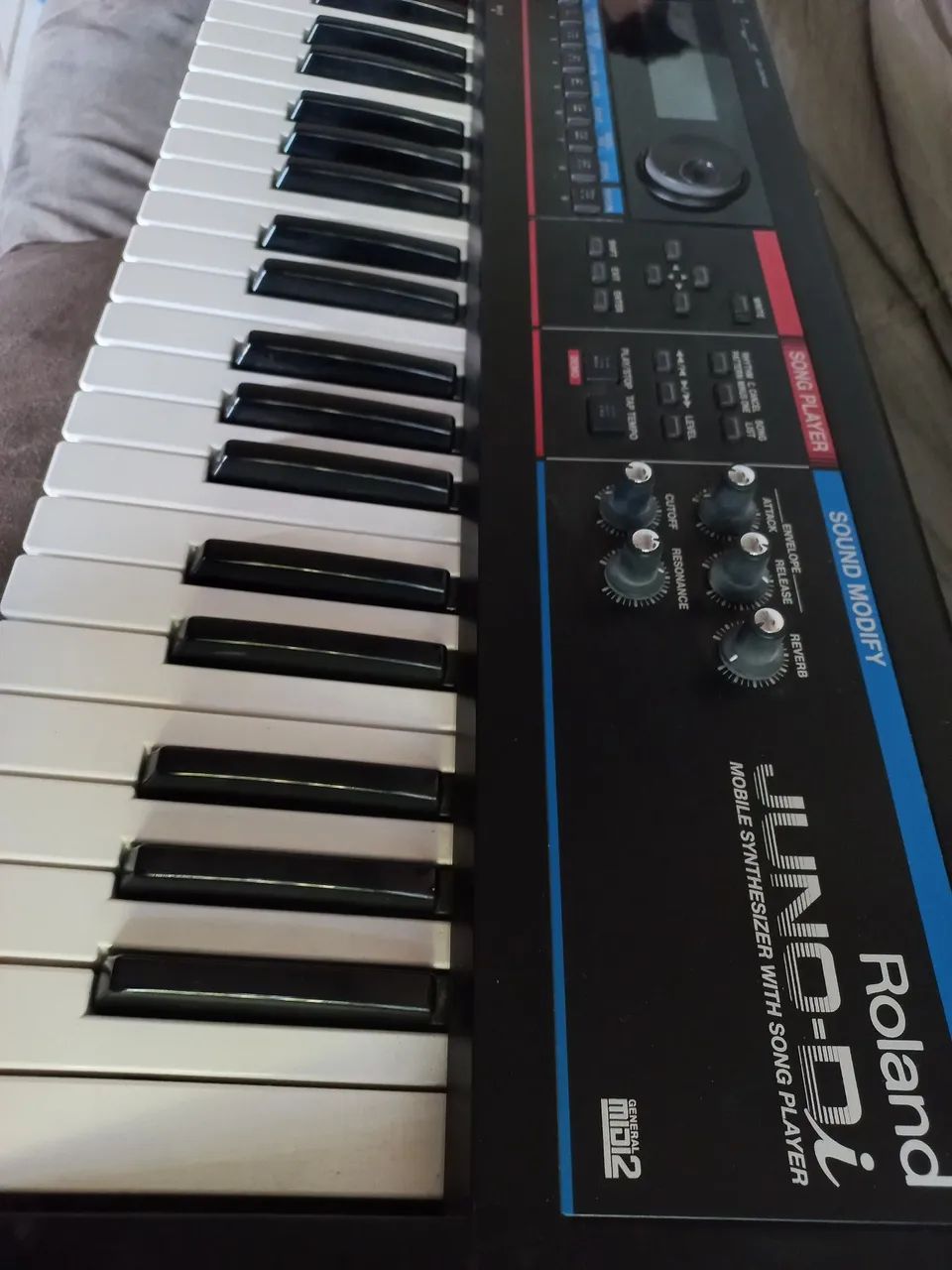 Teclado roland Juno di impecável  - Foto 6