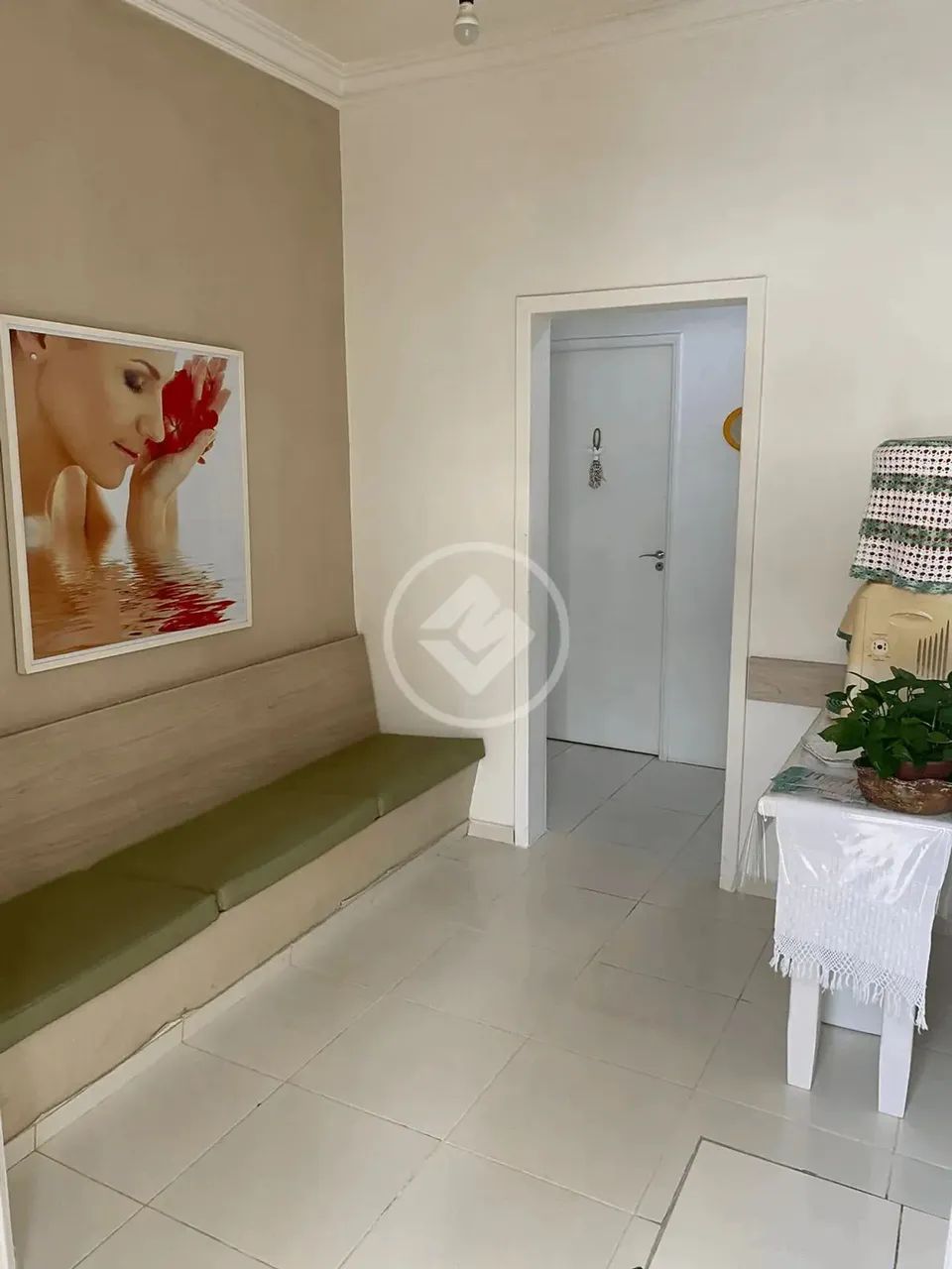 Prédio comercial com 9 Salas, área construída 350m ², valor de venda R$1.250.000,00 codigo - Foto 2