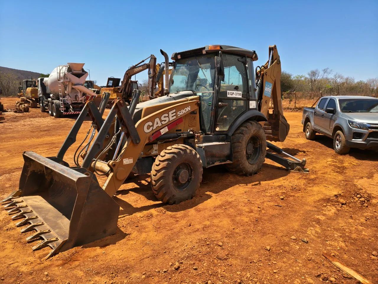 Retroescavadeira case 580n 4x4 ano 2017 - Foto 2