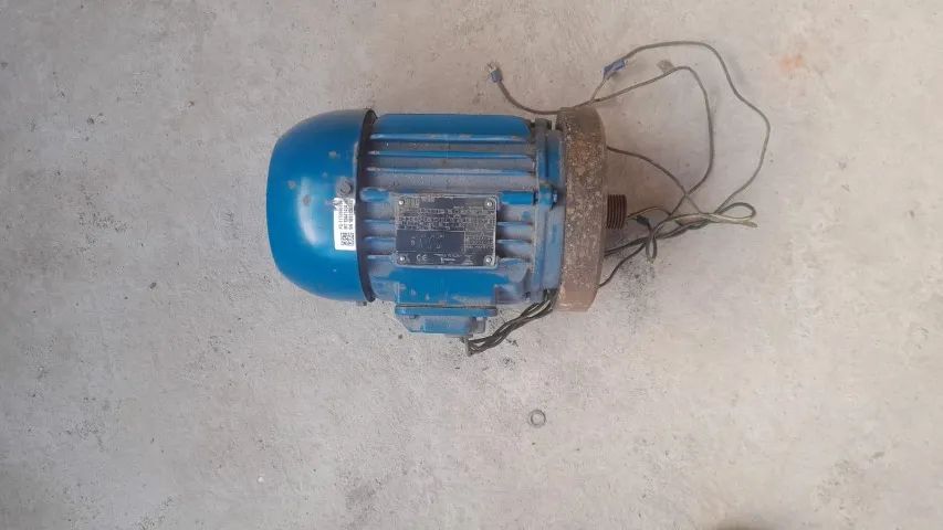 Motor de estreia 3920 T profissional