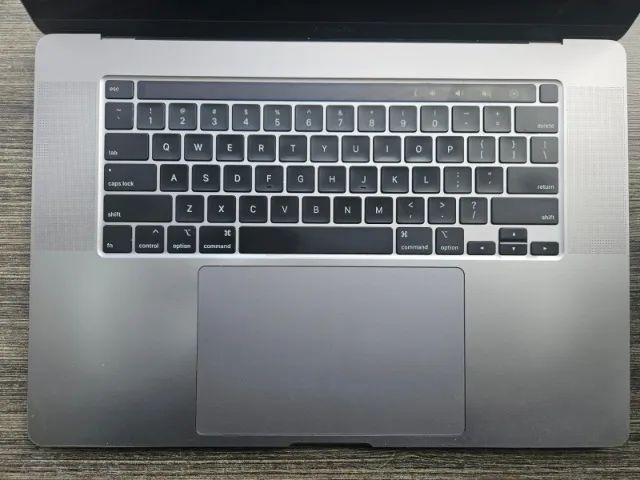 MacBook Pro 16