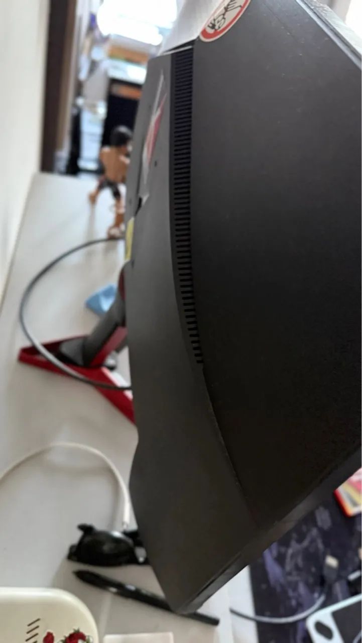 Monitor Gamer Acer VG272 27'' Full HD 165Hz 0.5ms - Foto 4