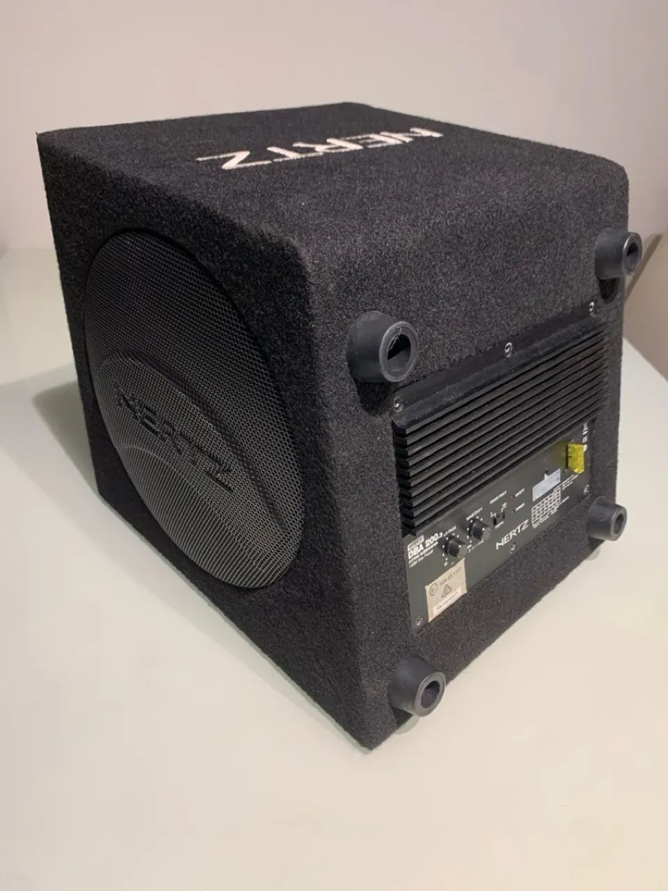 Subwoofer Hertz DBA 200.3
