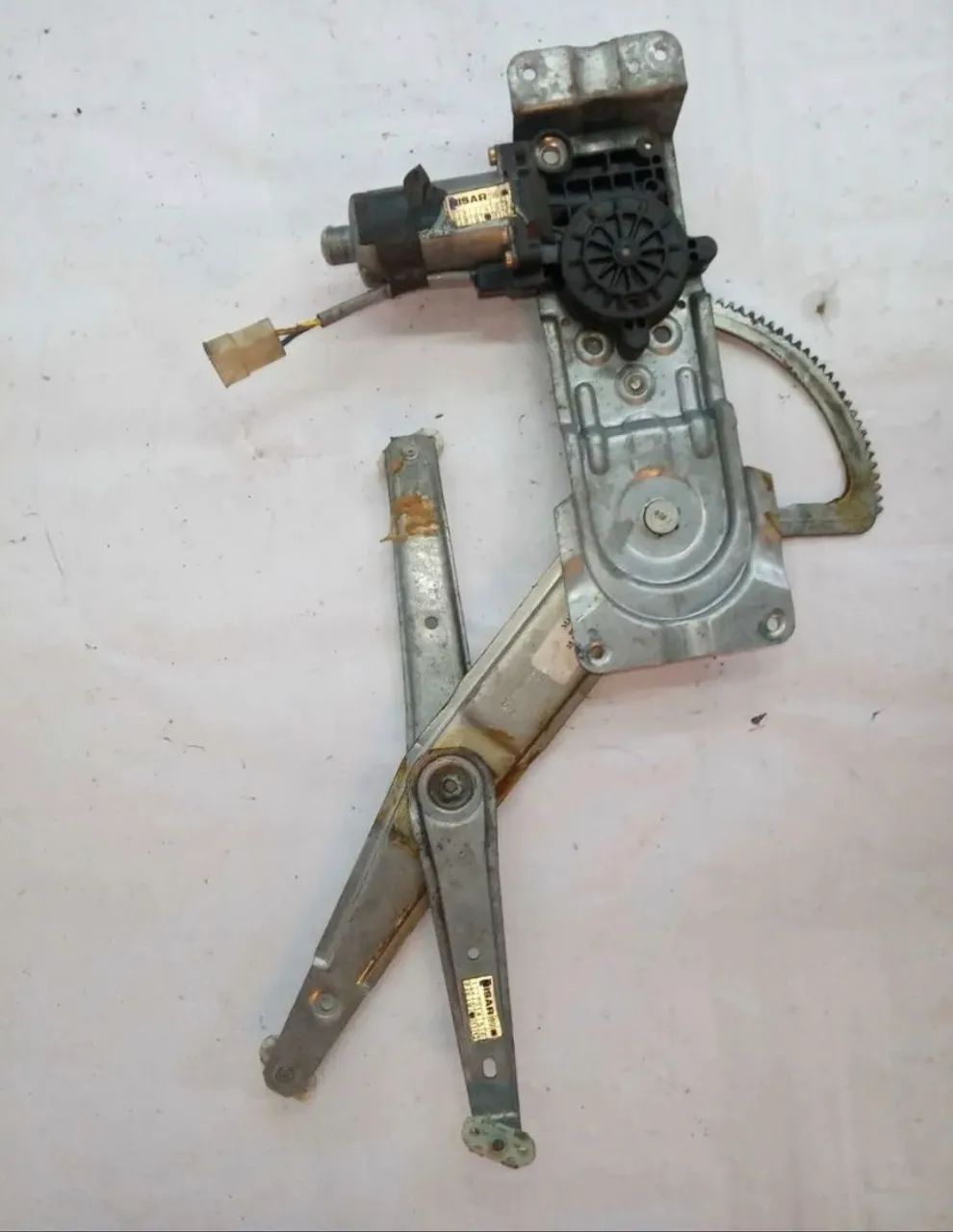 Máquina vidro dianteiro direito GM Corsa Wind 95/99 usado