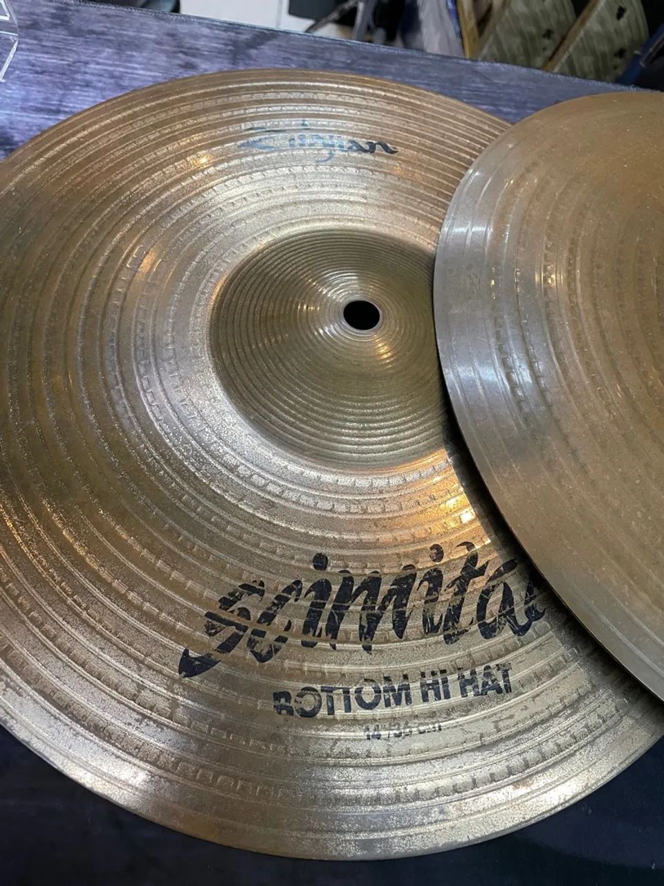 Hi Hat Zildjian Scimitar 14 polegadas - Foto 3