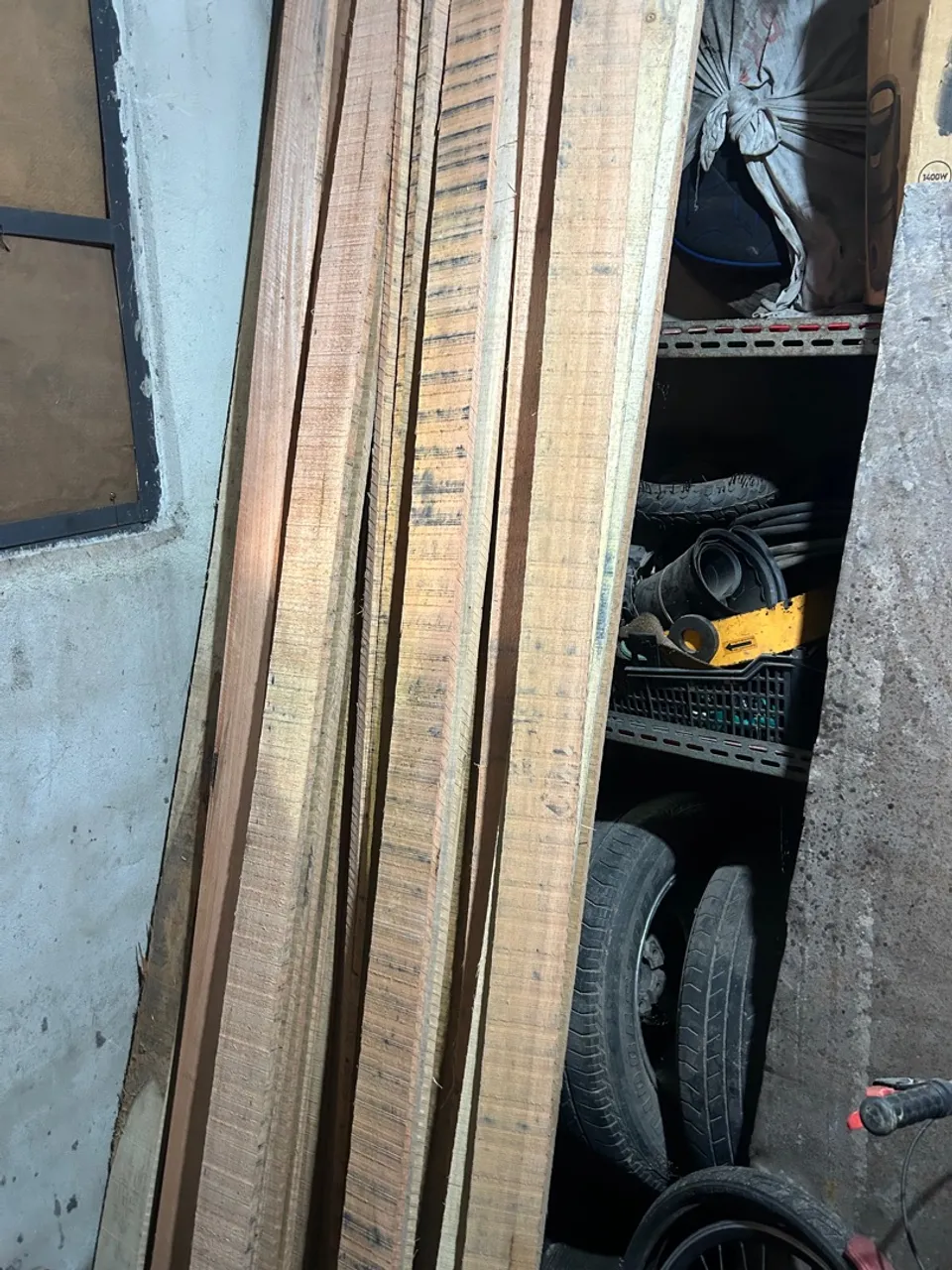 Sarrafo de 10-QT 80 Madeira para construção civil