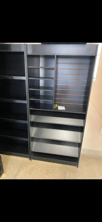 TOTEN DE PAGAMENTO CANALETADA COM PRATELEIRAS INCLINADAS MDF 