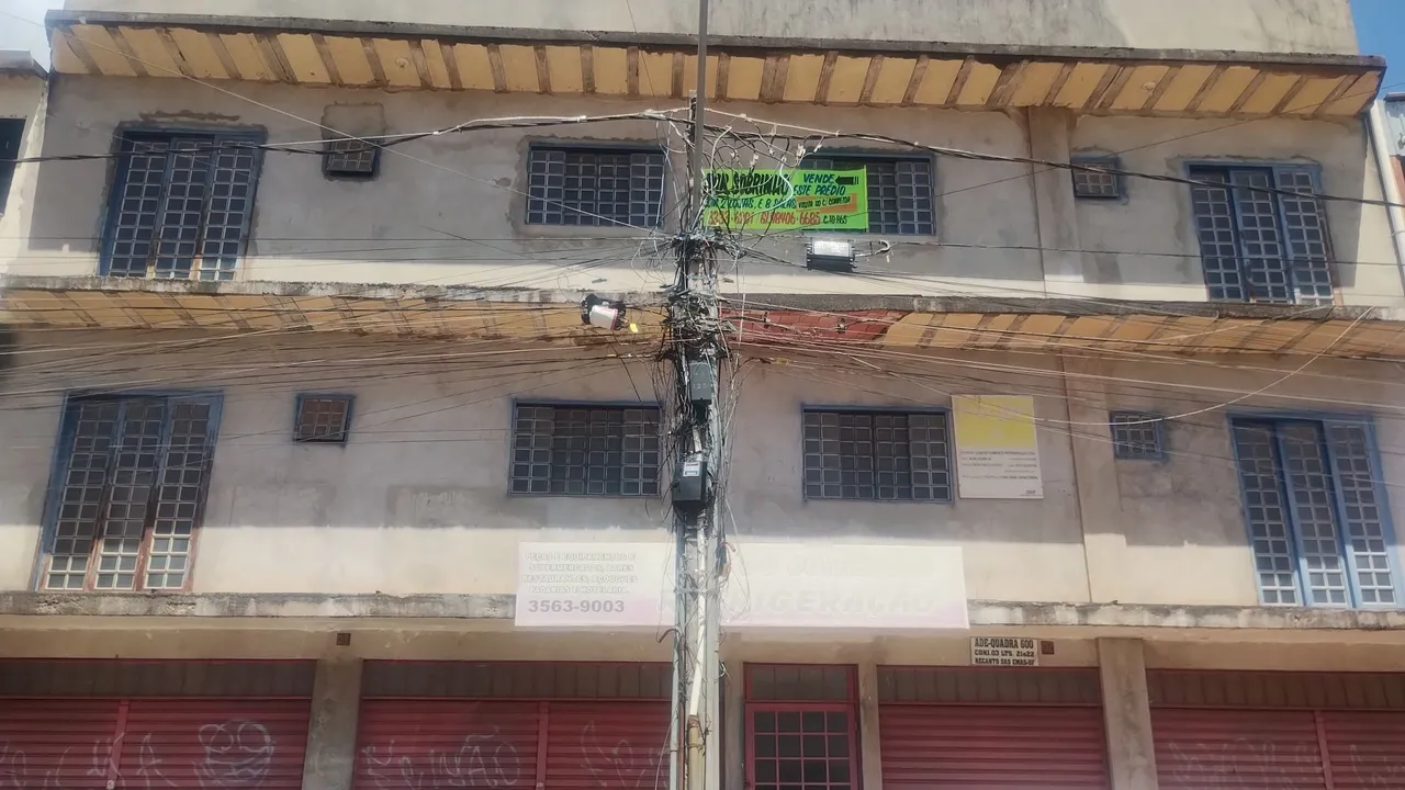 Vendo prédio área comercial pró DF Recanto das Emas $