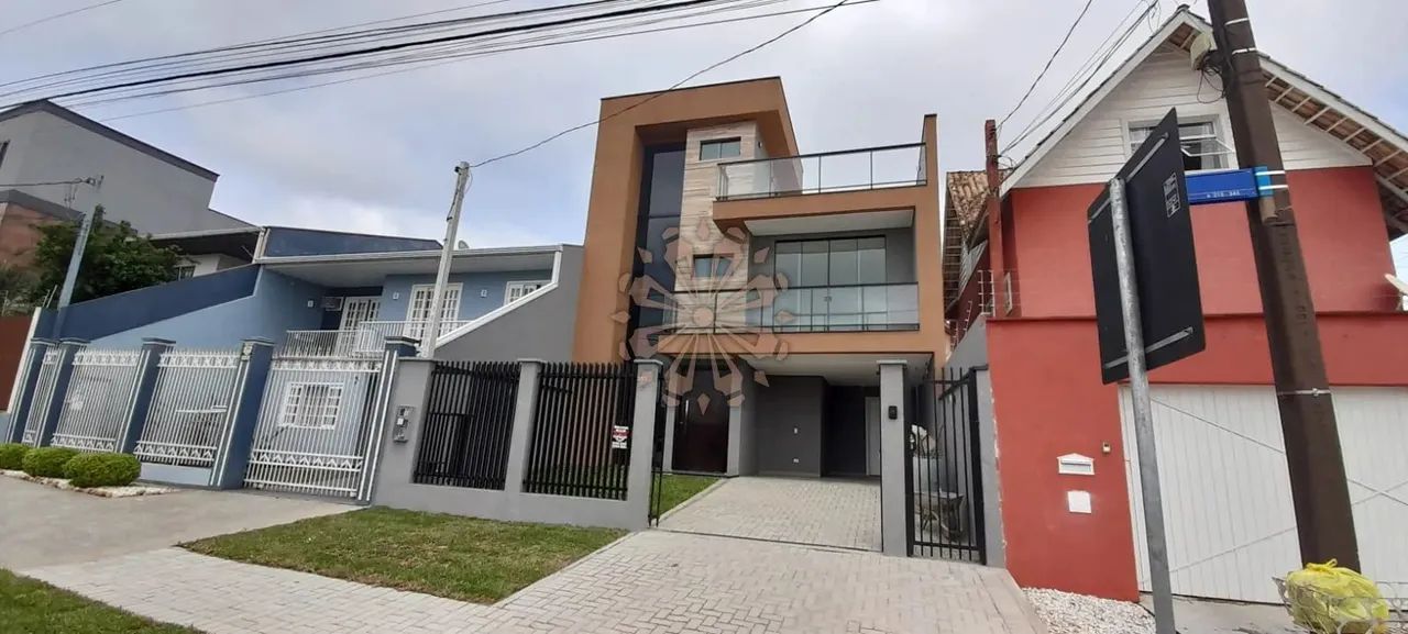 Sobrado 3 dorm. em lugar tranquilo no bairro de Santa Felidade - Foto 2
