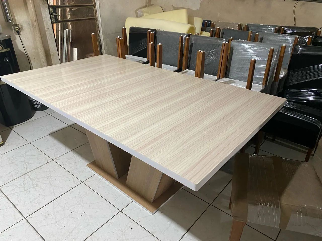 Mesa de jantar moderna, produto novo