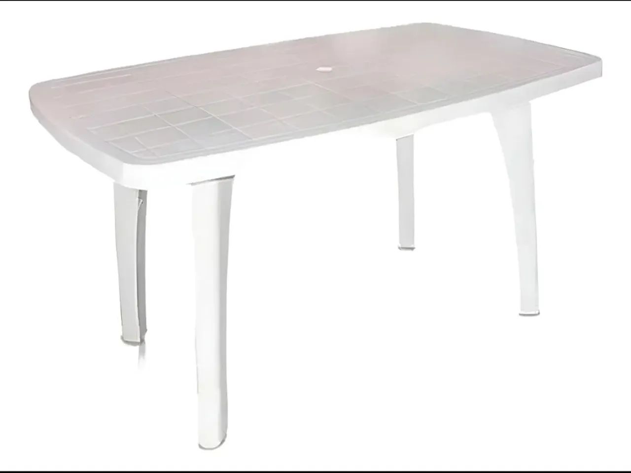 Mesa de plástico Tramontina desmontável 