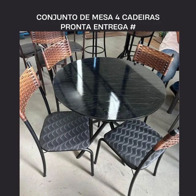 Oferta Conjunto Mesa 4 Cadeiras Novas
