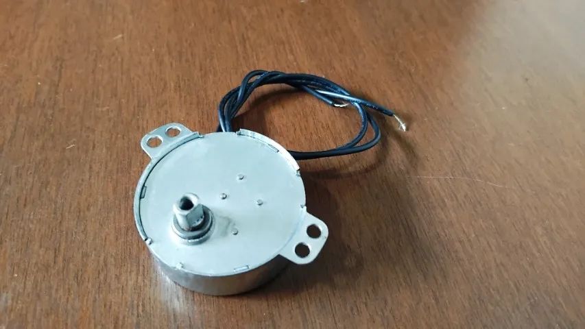 Motor Tyj49 110v Vac 3/4 Rpm 4w - Foto 3