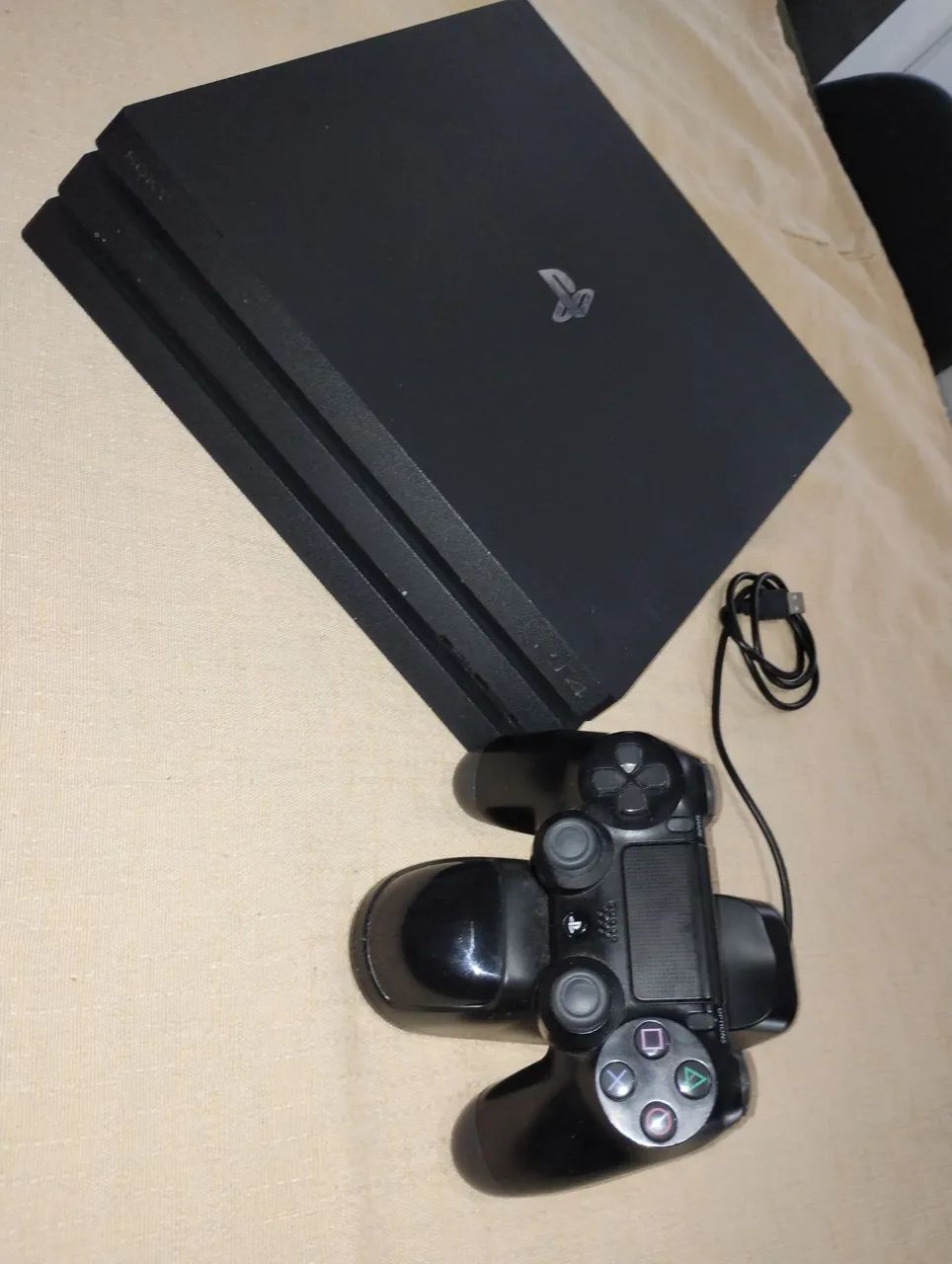 Vídeo game ps 4 pro - Foto 2