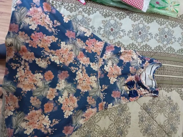 2 -Dois Vestidos de Menina