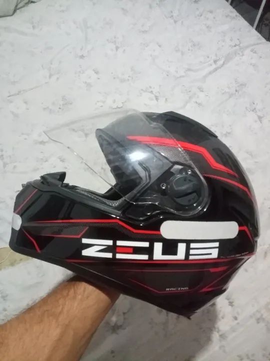 Capacete Zeus Novo