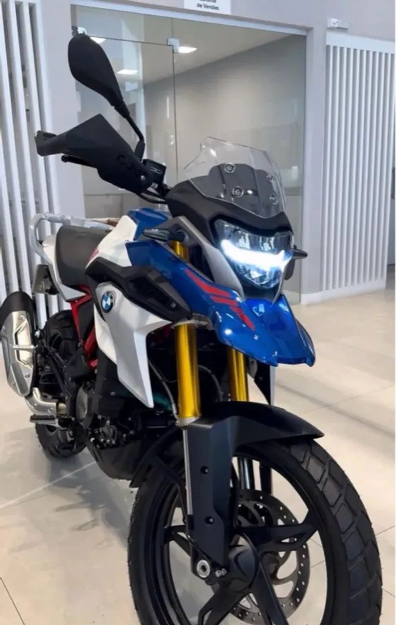 Vendo moto BMW G310 Financiada ZERO KM