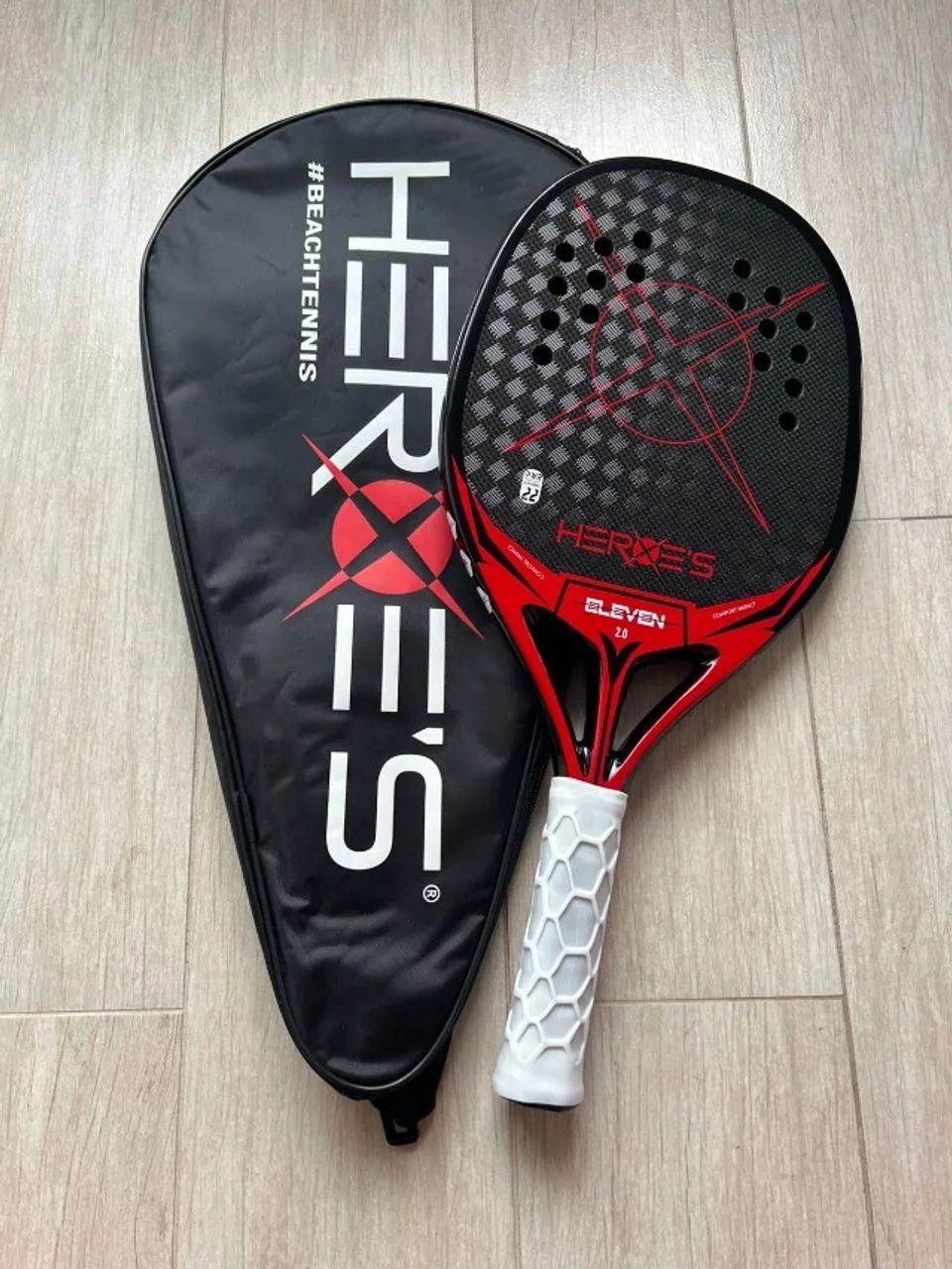 Raquete de Beach Tennis Heroes Eleven Black 2.0 Carbono 3 k