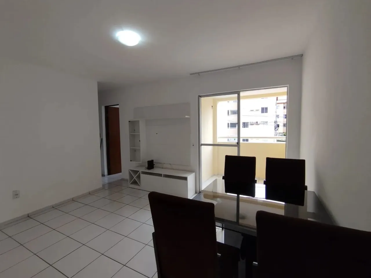 Apartamento Mobiliado 02 Quartos