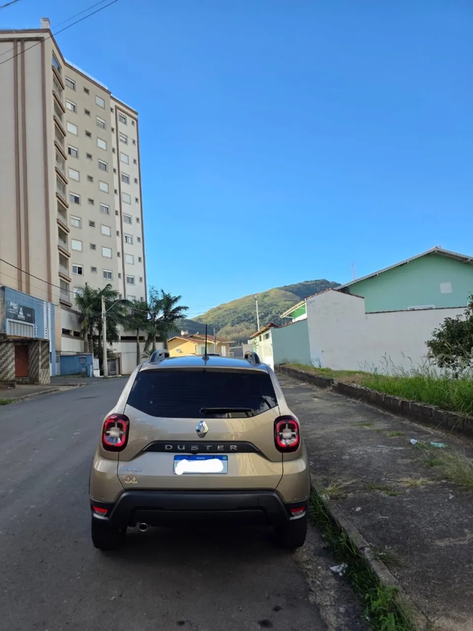Duster Iconic 1.6 automática