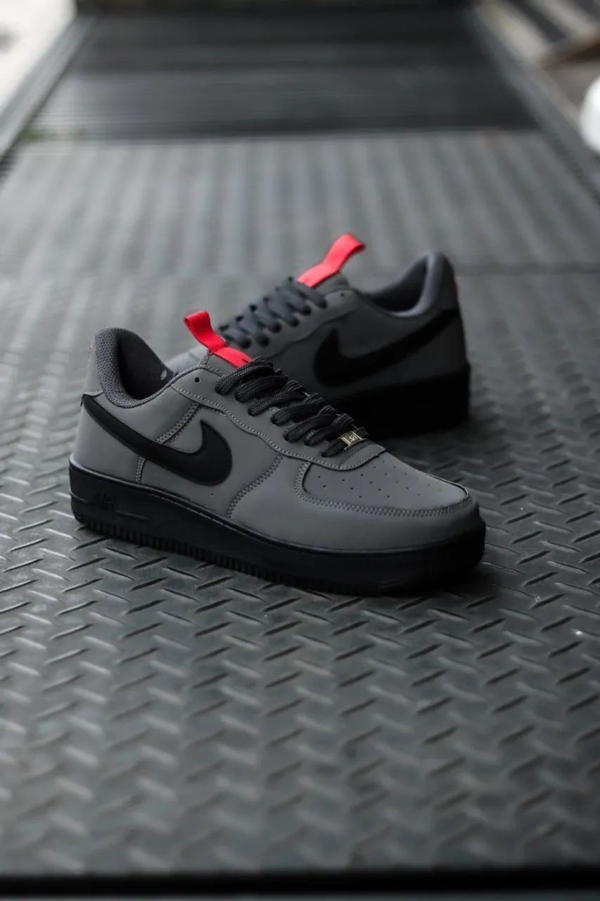 NIKE AIR FORCE LOW CINZA & VERMELHO 40/41