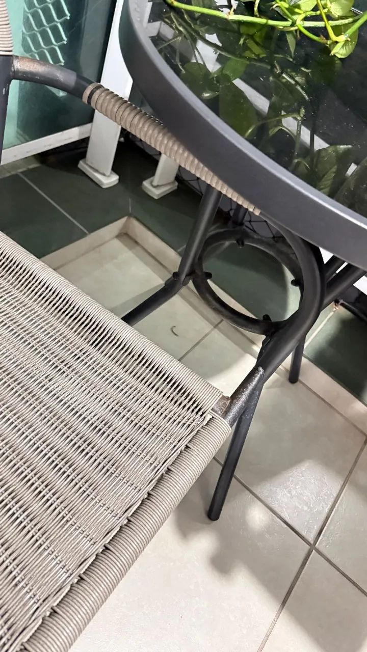 Conjunto mesa e cadeiras - Foto 5