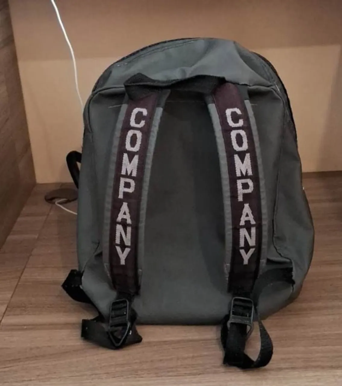 Mochila Company vintage Cinza emborrachada, - Mate a saudade dos bons tempos