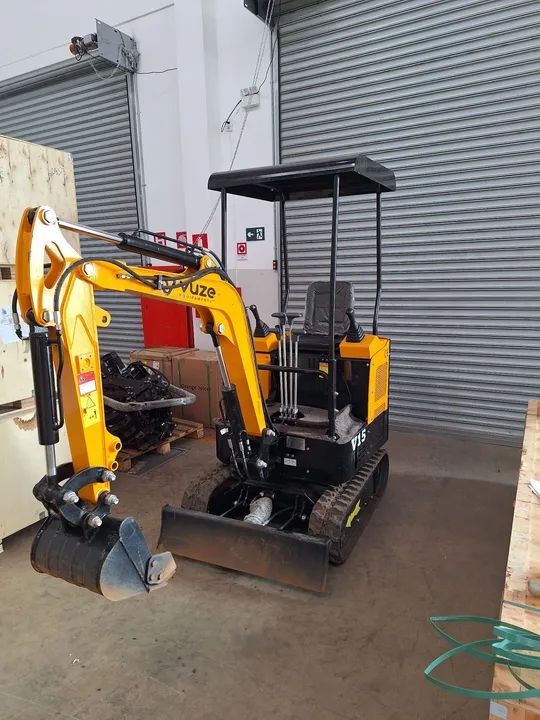 Mini Escavadeira Vuze V15