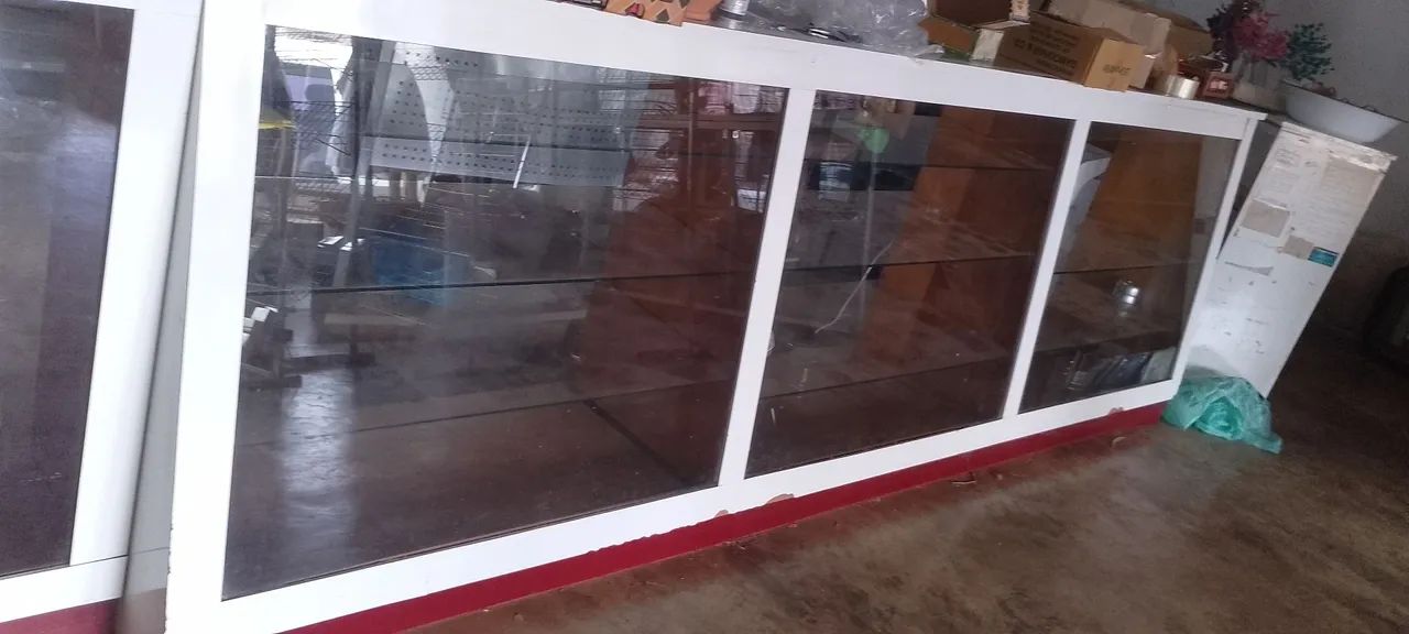 Balcões, vitrines, expositores diversos - Foto 5