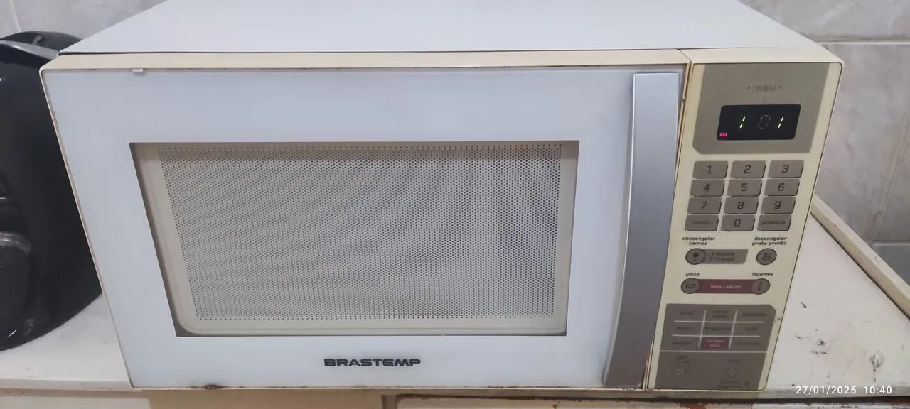 Micro-ondas Brastemp Max 30 L em ótimo estado!