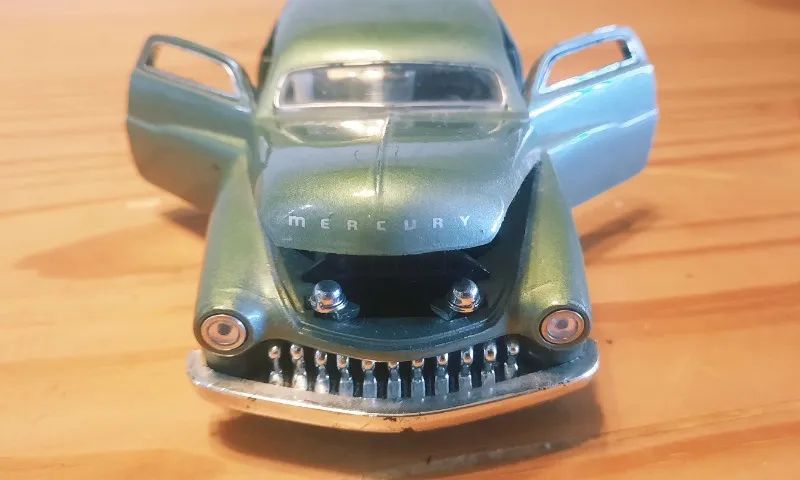 Miniatura Do Mercury 1949 em escala 1:28 - Sunnyside - Foto 3